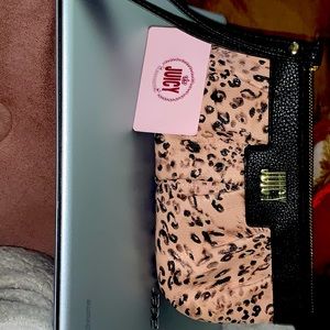 Juicy Couture Wristlet purse